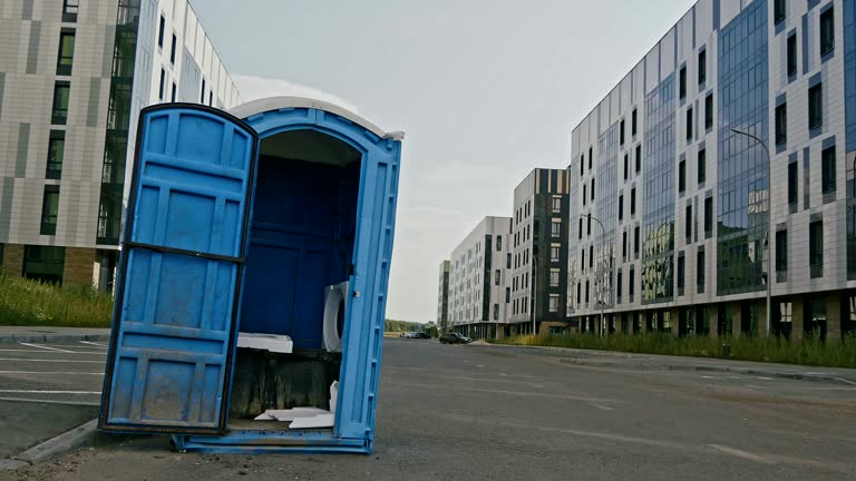 Best Restroom Trailer for Weddings  in Melville, NY